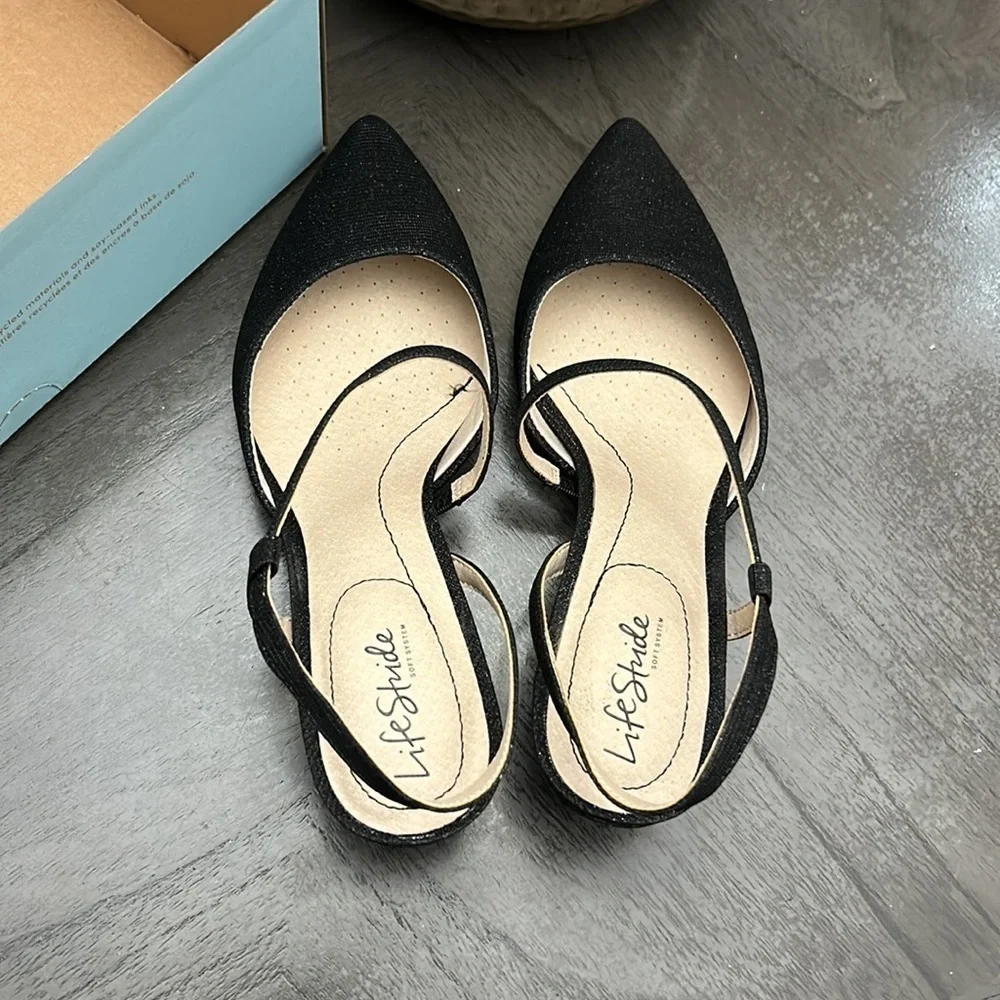 LIFESTRIDE Minimalist Slingback Pumps (WIDE)